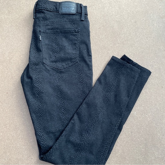 Levi’s  snake print jeans - Picture 3 of 4